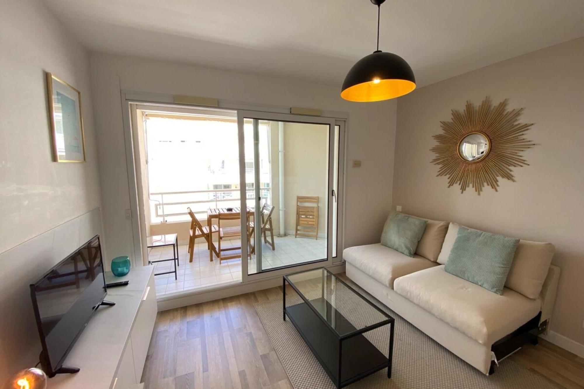 06Ai - Beautiful Renovated Studio - Sea And Pool View วาลูริส ภายนอก รูปภาพ