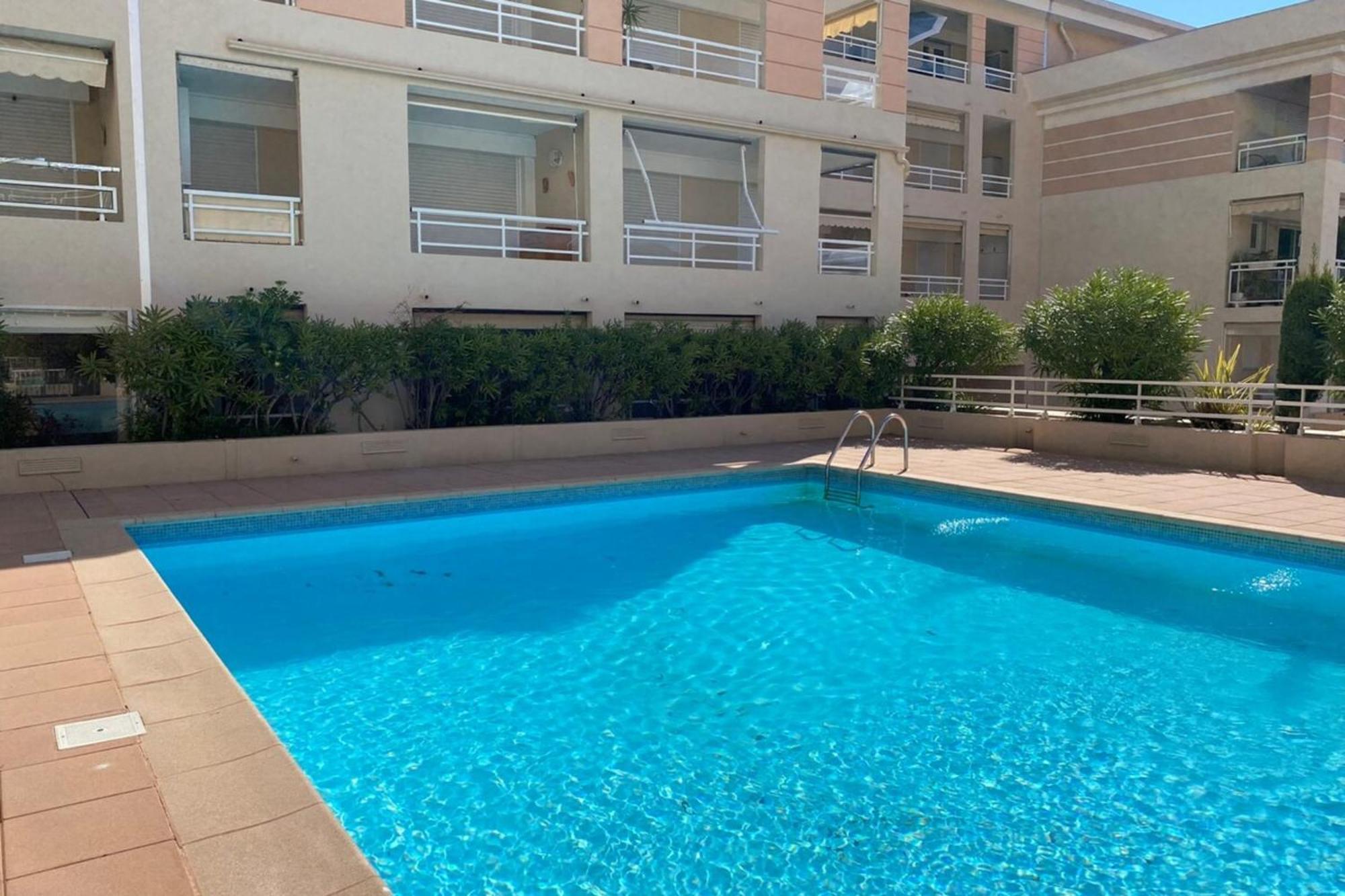 06Ai - Beautiful Renovated Studio - Sea And Pool View วาลูริส ภายนอก รูปภาพ
